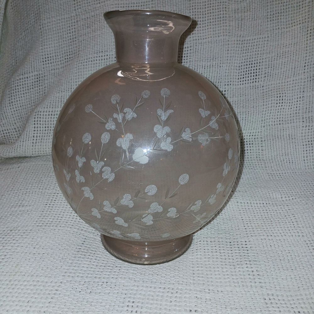 Elegant Floral Glass Vase